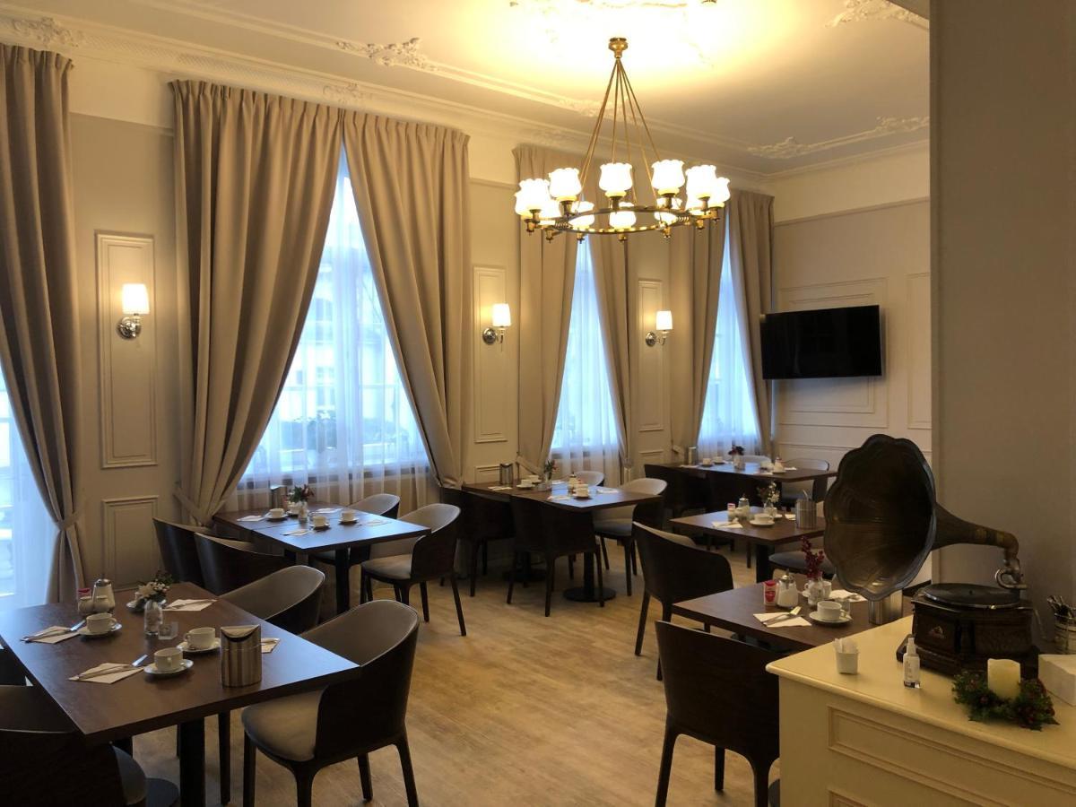 Hotel Rheinischer Hof Bad Soden Бад Зоден ам Таунус Екстериор снимка