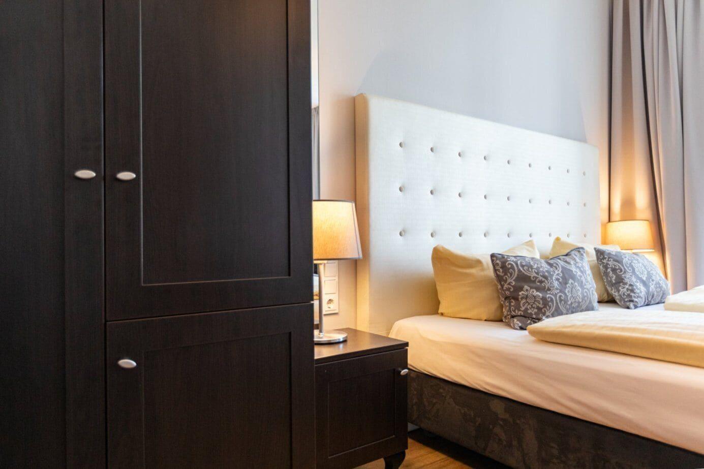 Hotel Rheinischer Hof Bad Soden Бад Зоден ам Таунус Екстериор снимка