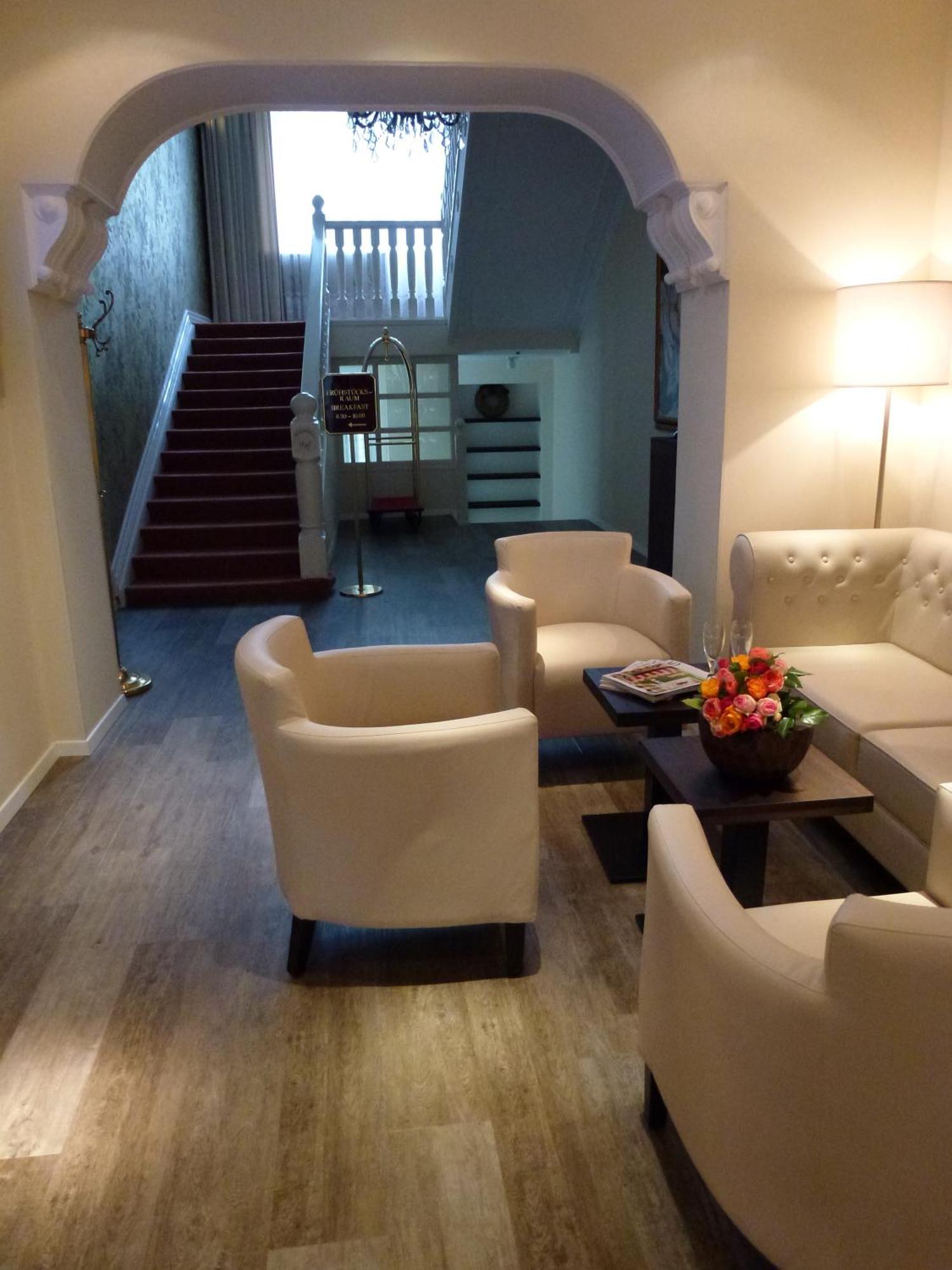 Hotel Rheinischer Hof Bad Soden Бад Зоден ам Таунус Интериор снимка