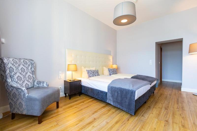 Hotel Rheinischer Hof Bad Soden Бад Зоден ам Таунус Стая снимка